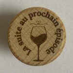 bouchon bouteille de vin en bois de forme rond